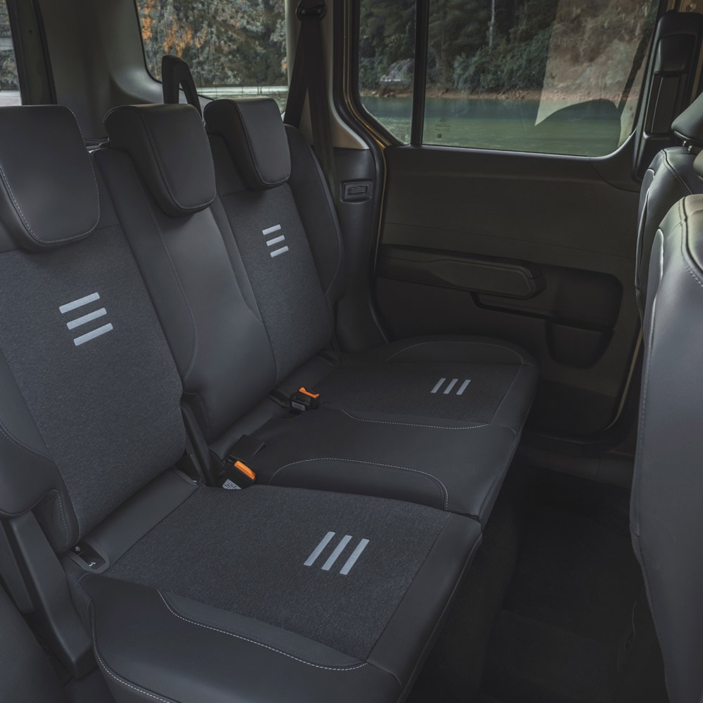 Ford Tourneo Courier Innenraum. Detailansicht der Sitze.