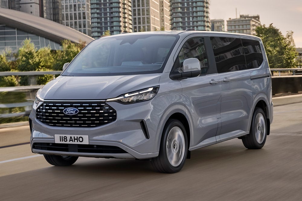 Ford Tourneo Custom und E Tourneo Custom Ford AT