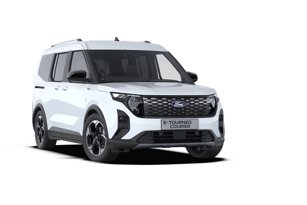 Ford E-Tourneo Courier in Weiß. Dreiviertelansicht.
