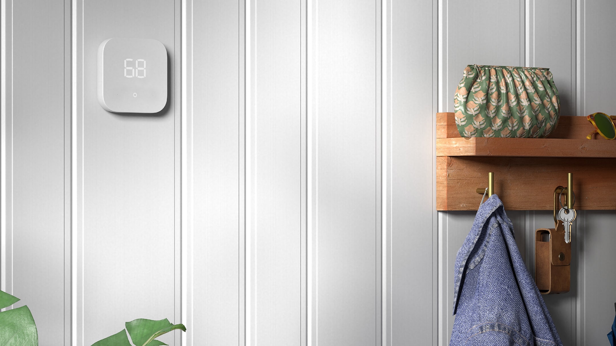 Alexa Smart Home Gerät an weißer Wohnwand