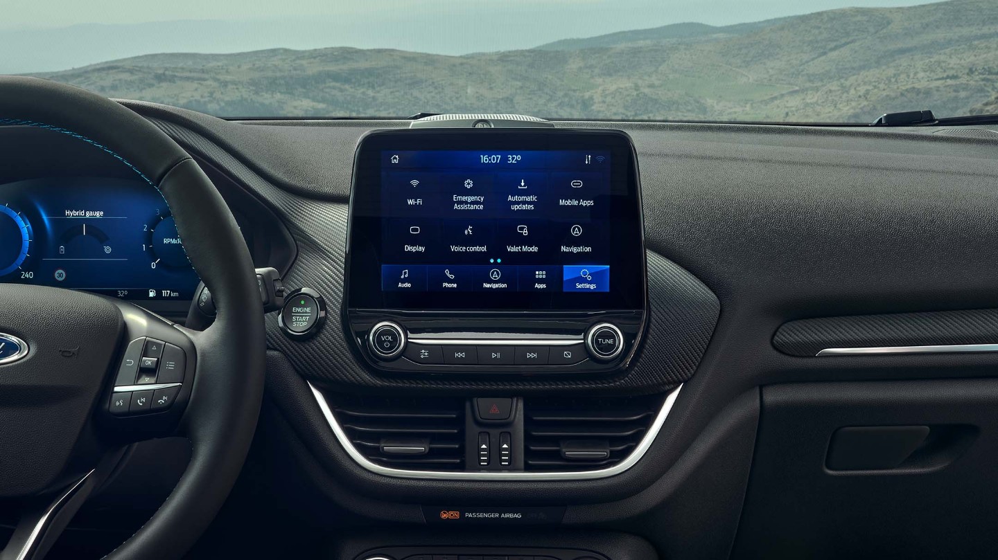Detailansicht Fahrzeuginnenraum mit Ford SYNC 3 Display