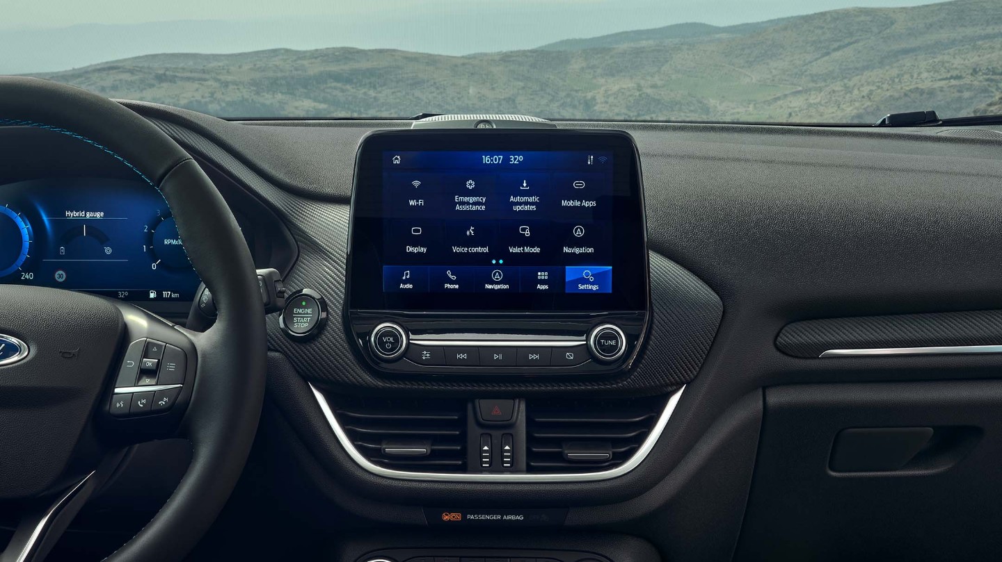 Detailansicht Fahrzeuginnenraum mit Ford SYNC 3 Display