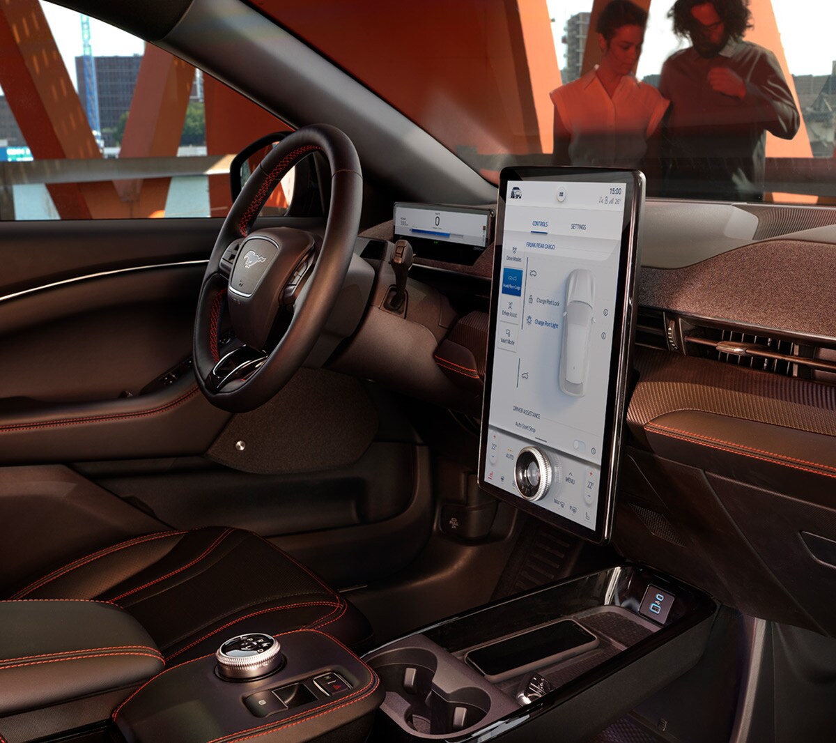 Ford Mustang Mach-E Innenraum. Detailansicht Ford SYNC 4A Touchscreen 