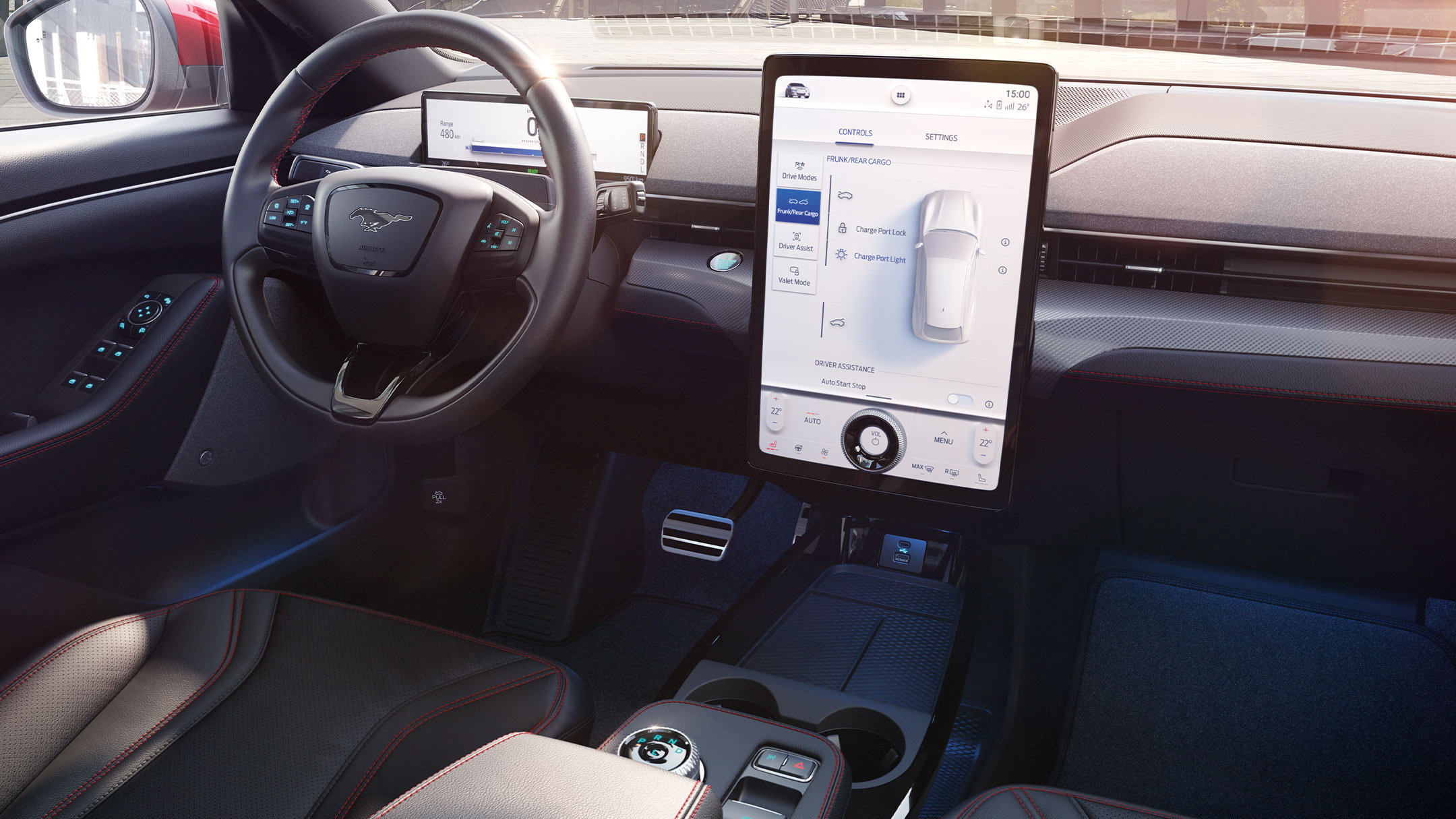 Ford Mustang Mach-E Innenraum. Detailansicht Lenkrad und Ford SYNC 4A Touchscreen 