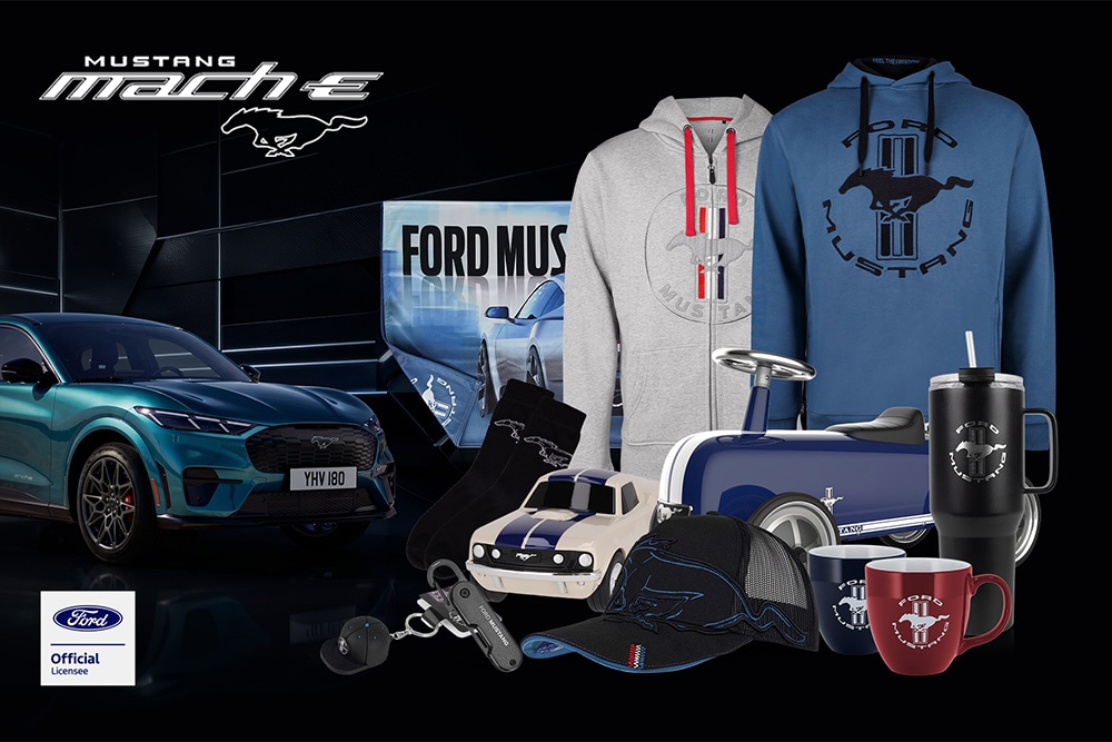 Diverse Ford Mustang Mach-E und Ford Mustang Artikel aus der Lifestyle Collection