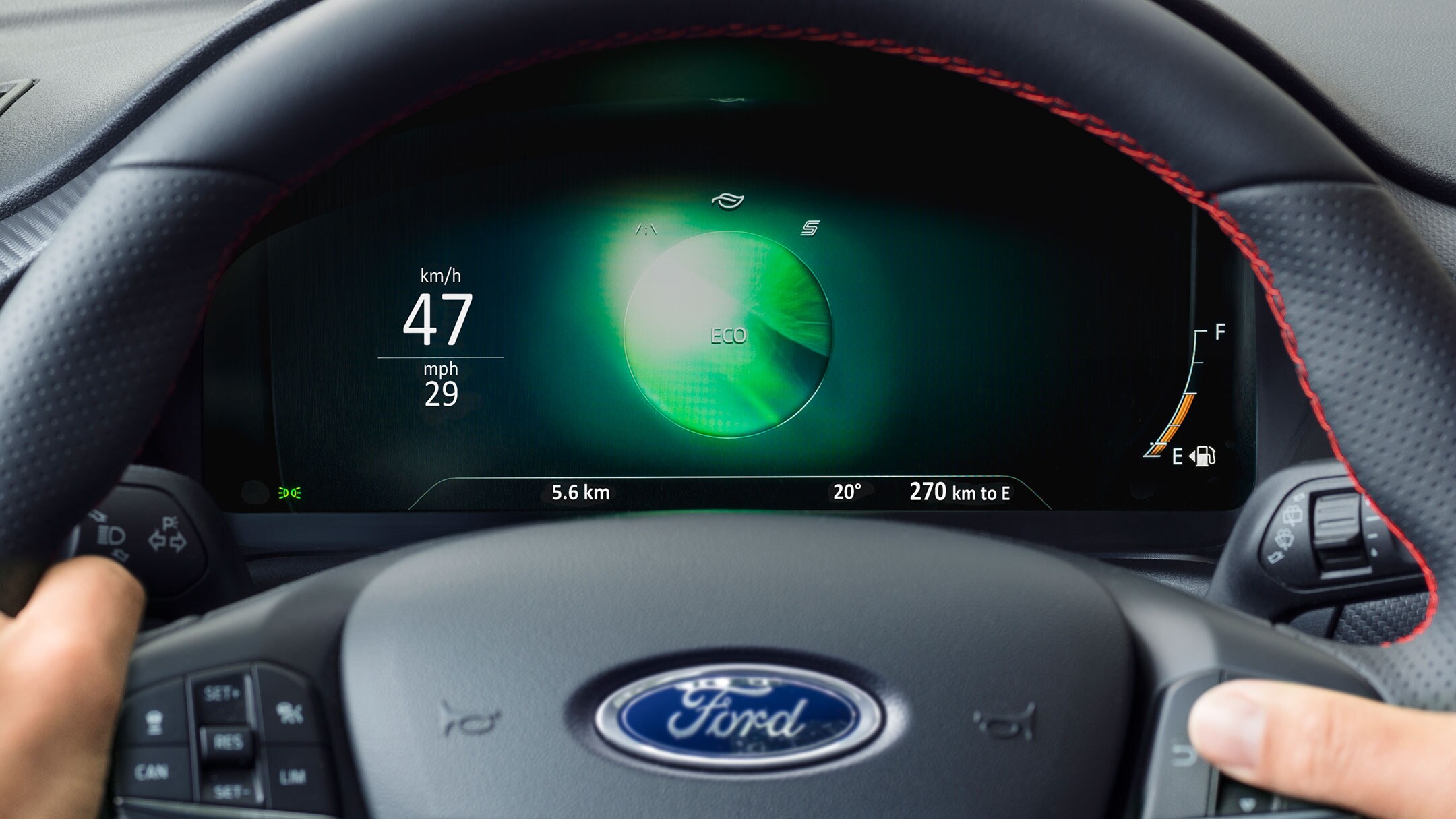 Ford Puma Innenraum. Detailansicht ECO Fahrmodus in digitaler Instrumententafel