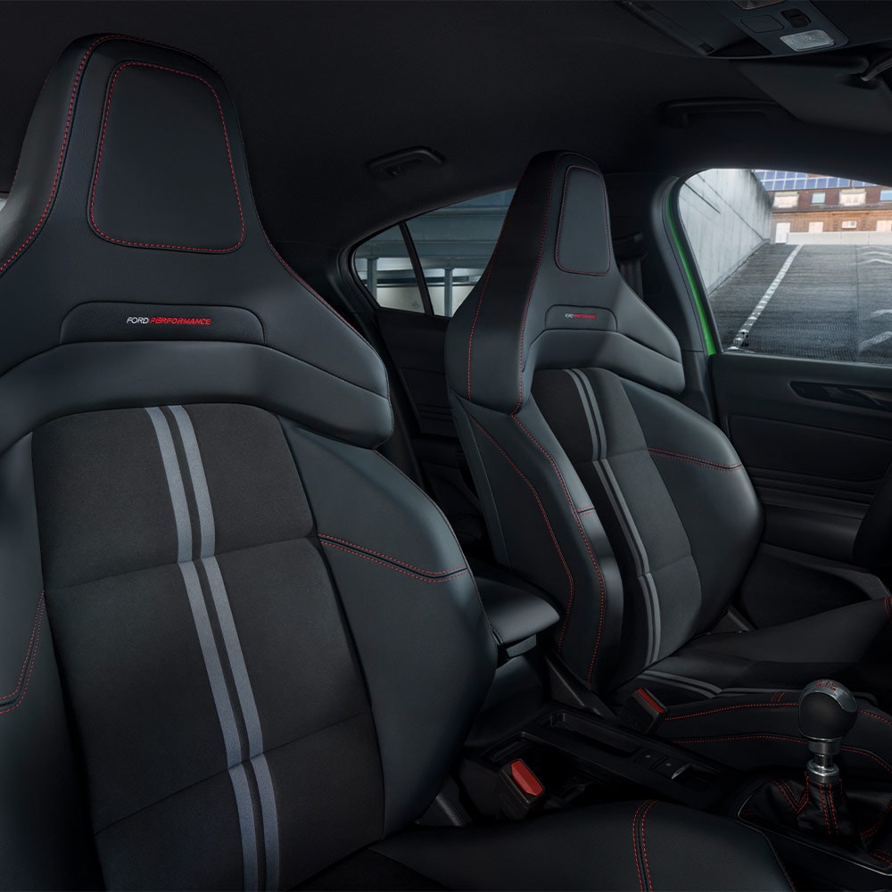 Ford Focus ST Innenraum. Detailansicht der Sitze.
