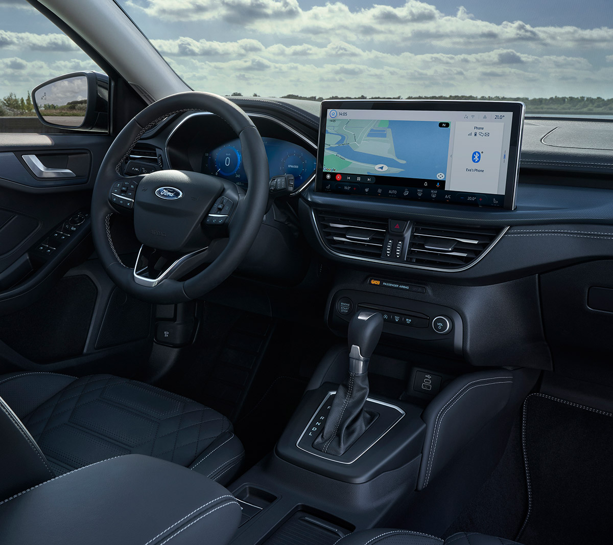 Ford Focus Active. Innenraumansicht des Cockpits mit Lenkrad, Schaltknauf und Ford SYNC 4.