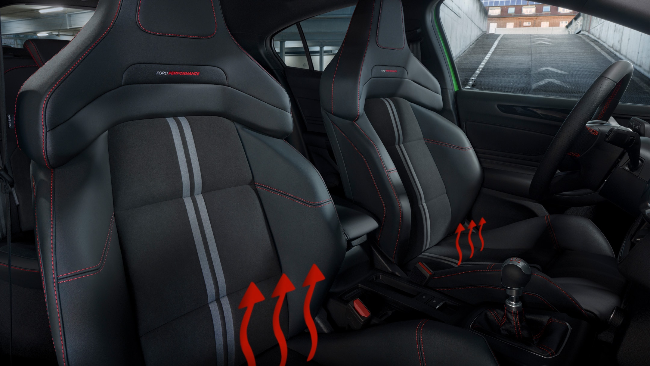 Ford Focus ST Innenraum. Detailansicht der Sitze.