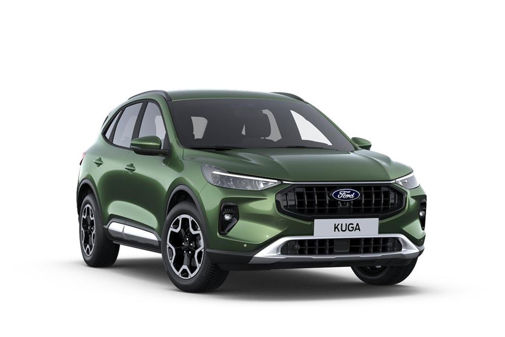 Ford Kuga Active in Grün. Dreiviertelansicht, vor einem weißen Hintergrund.
