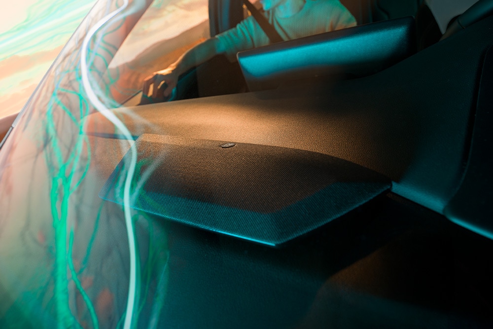 Ford Kuga Sound Edition Innenraum. Nahaufnahme eines Lautsprechers des B&O Premium-Soundsystems.