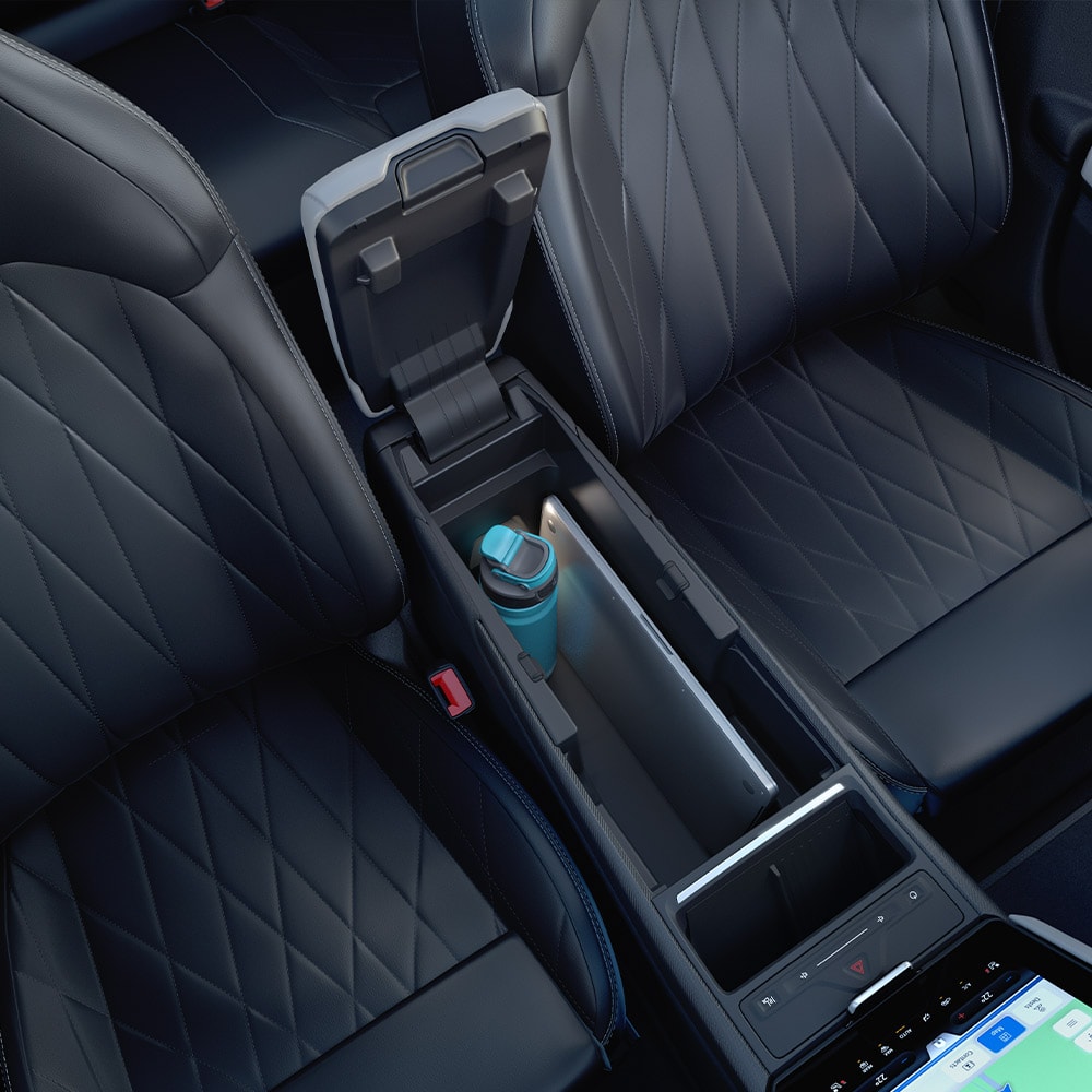 Ford Explorer Innenraum. Ansicht auf vordere Sitzreihe mit MegaConsole.