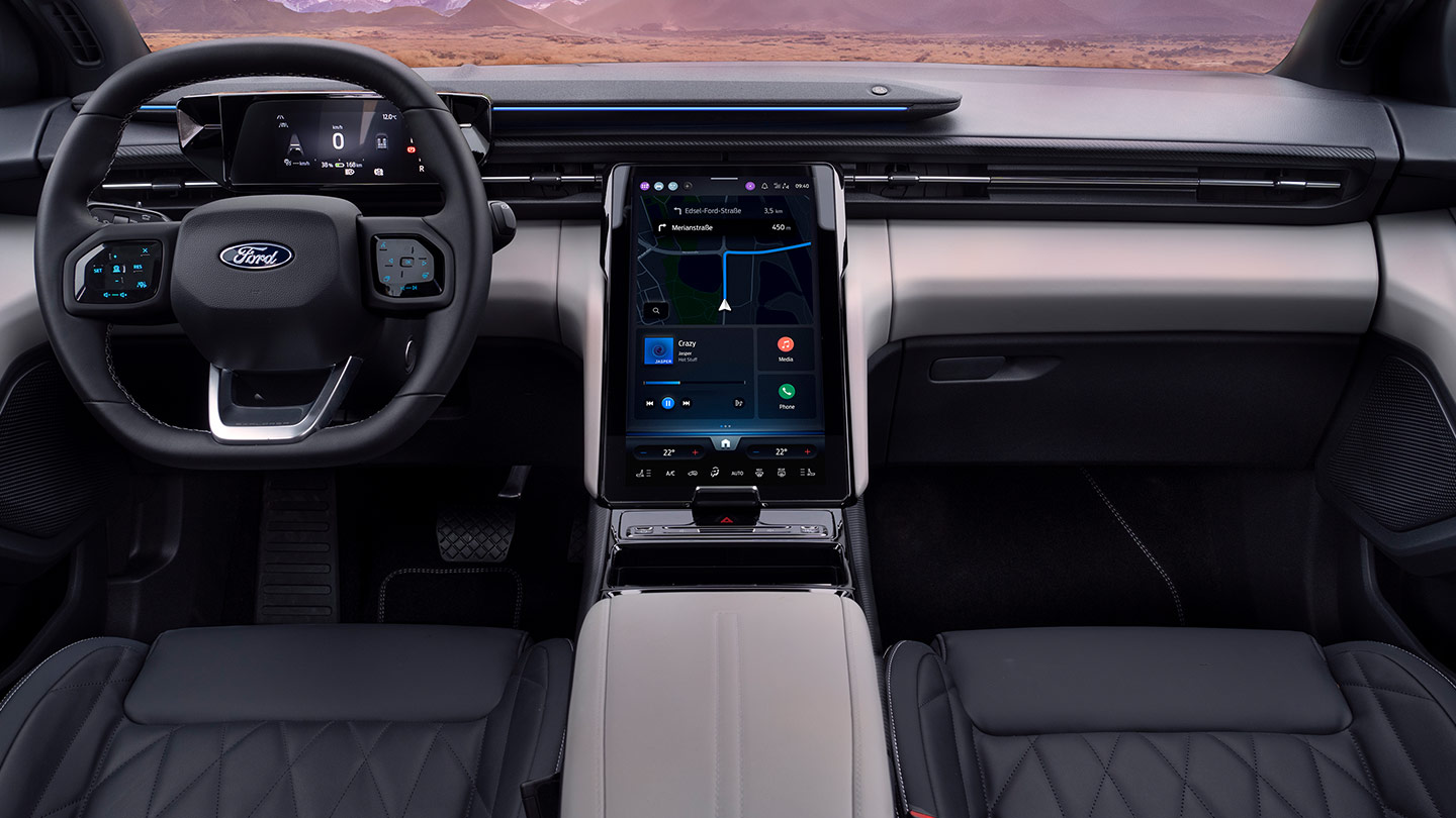 Ford Explorer Innenraum. Ansicht Instrumententafel, Lenkrad und den beweglichen Ford SYNC Move-Touchscreen.