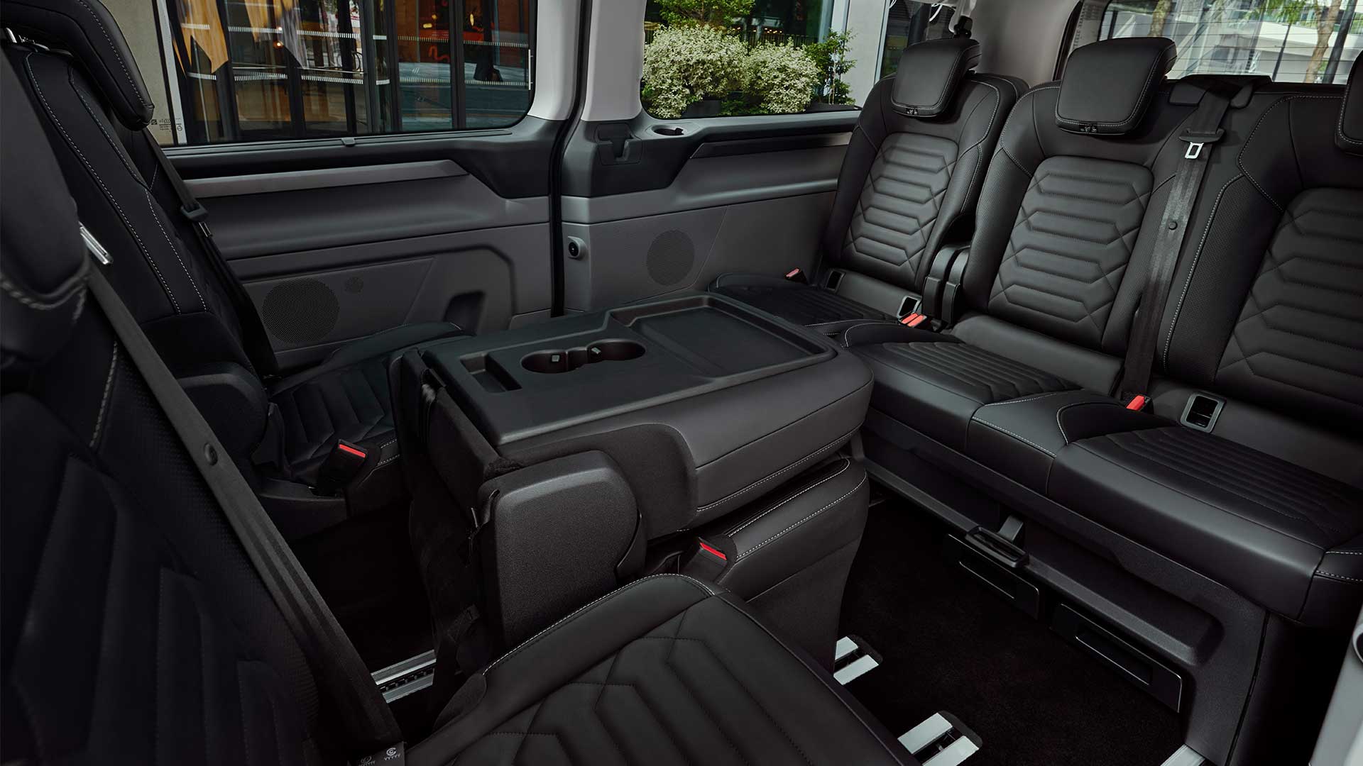 Ford Tourneo Custom Innenraum. Detailansicht der Rücksitze.