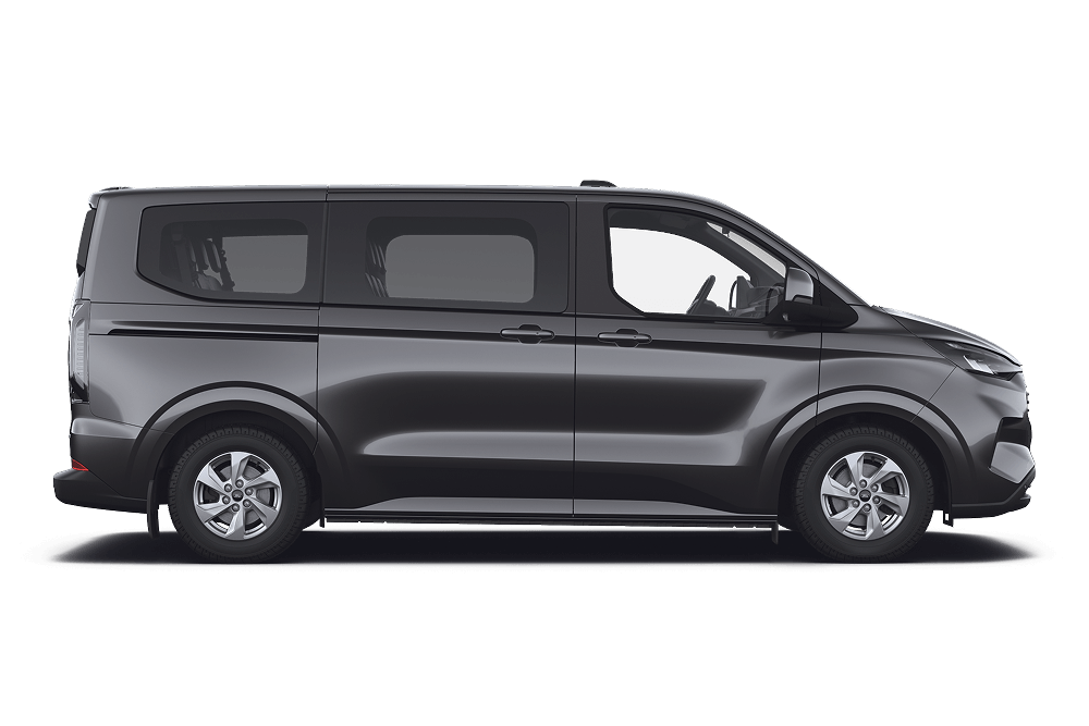 Ford Tourneo Custom in Schwarz. Seitenansicht, steht vor einem weißen Hintergrund.