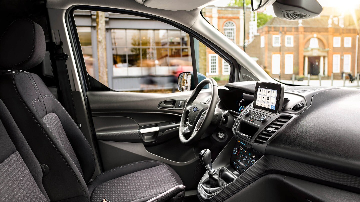 Ford Transit Connect Kastenwagen Innenraum. Ansicht Vordersitze und Beifahrerseite