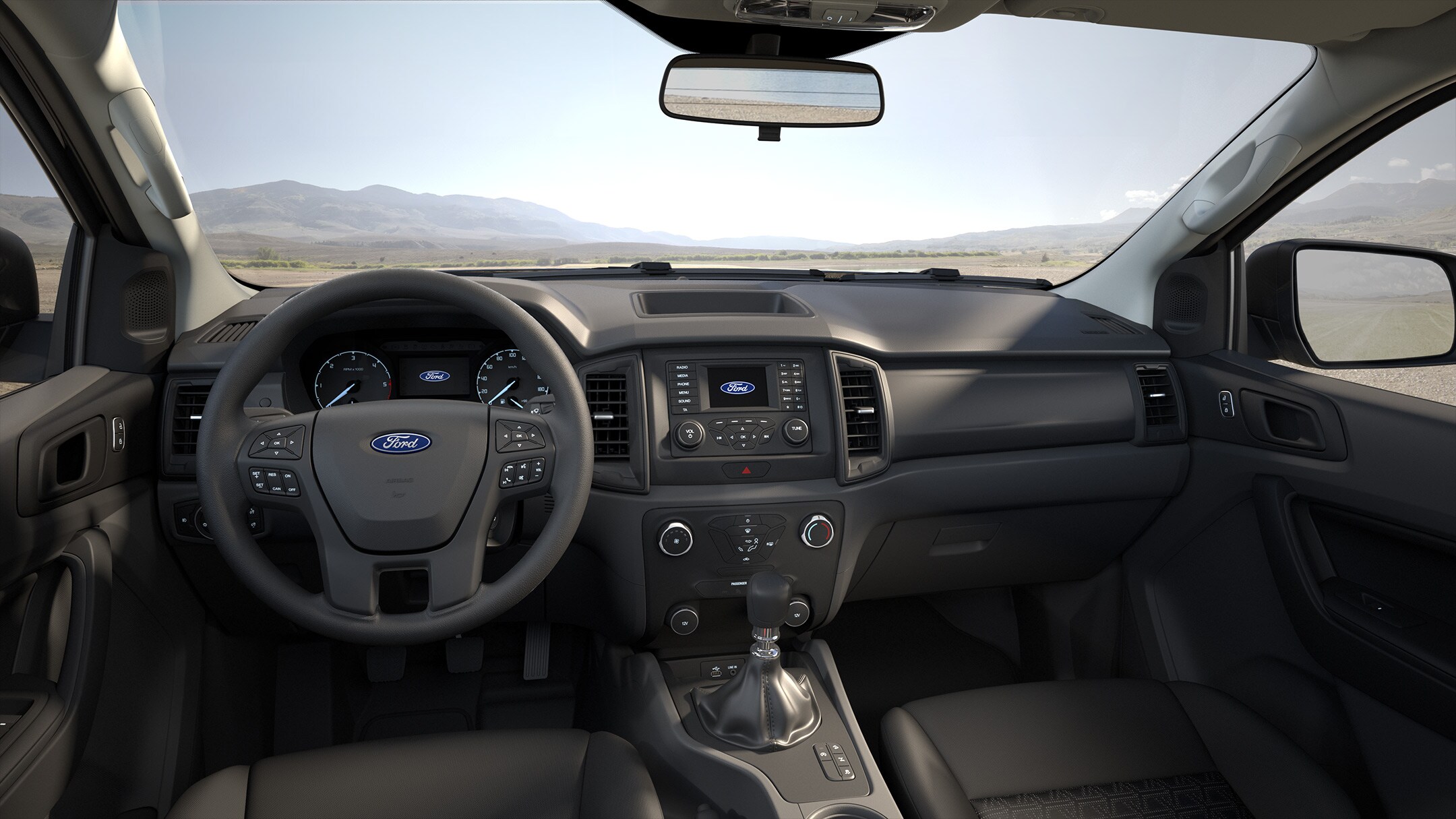 Ford Ranger Innenraum. Detailansicht der Fahrerkabine mit Blick durch die Frontscheibe