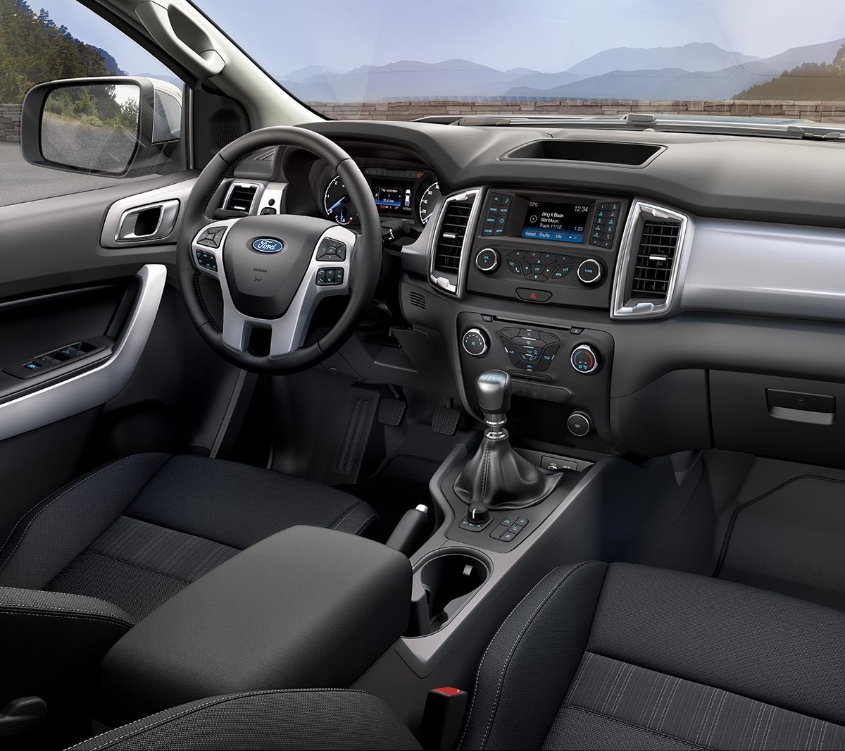 Ford Ranger Innenraum. Detailansicht des Fahrersitzes, Lenkrads und Armaturenbretts