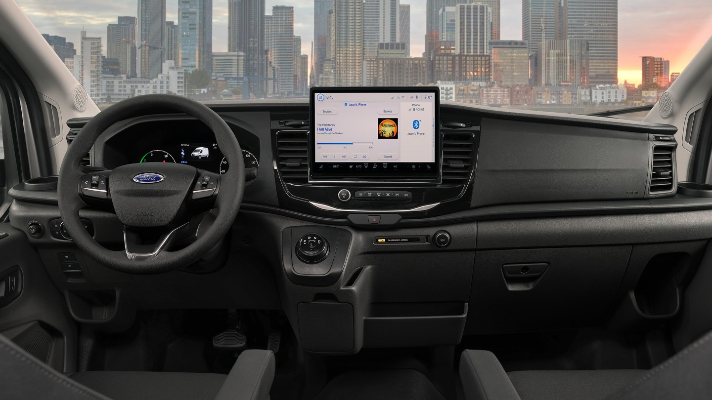 Ford E-Transit Innenraum. Detailansicht mit 12“-Multifunktionsdisplay 