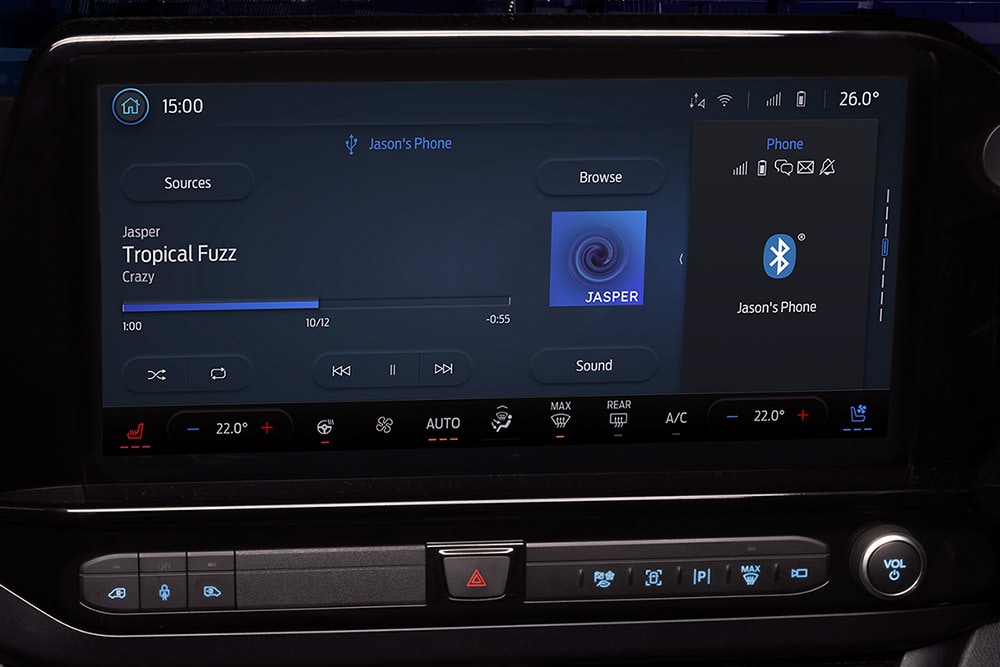 Ford Transit Custom Innenraum. Ansicht des Touchscreens und der Klimaeinstellungen.