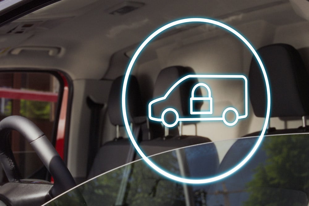 Ford Transit Custom Innenraum mit Delivery Assist-Grafik.
