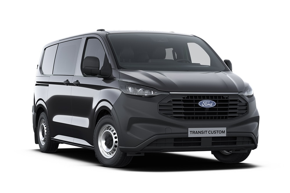 Ford Transit Custom Basis in Schwarz. Dreiviertelansicht, vor einem weißen Hintergrund.