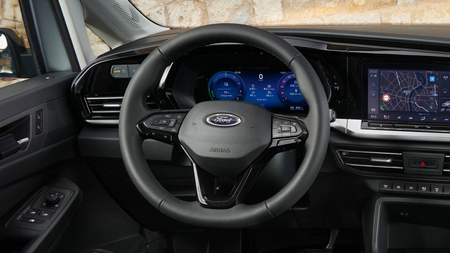 Ford Transit Connect Innenraum. Detailansicht Lenkrad.