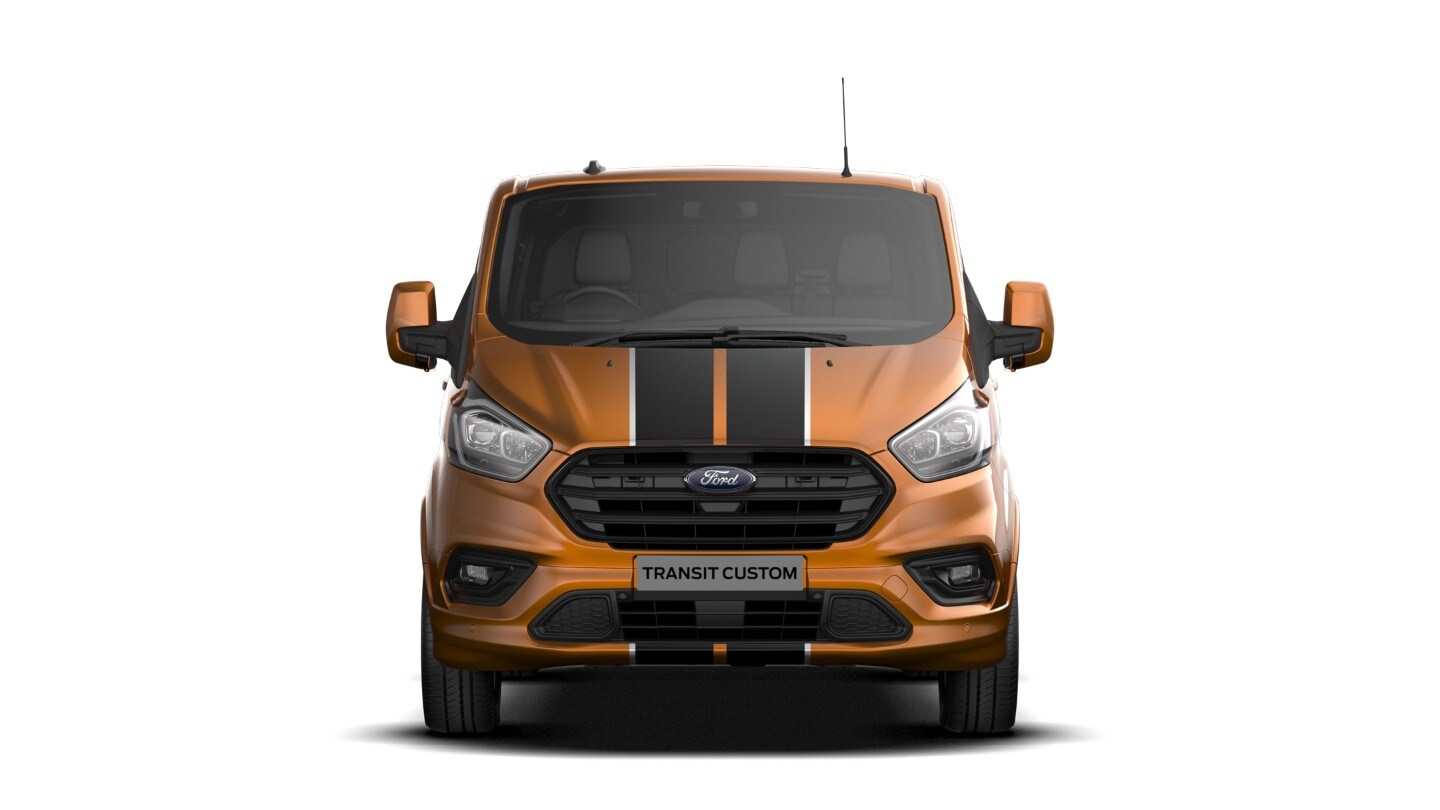 Ford Transit Custom Doppelkabine in Orange. Frontansicht, Freisteller