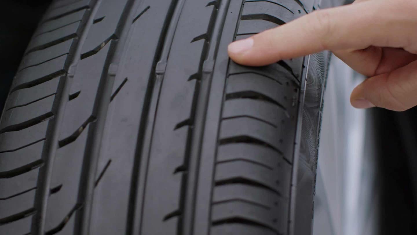 HOW TO CHECK YOUR TYRE TREAD