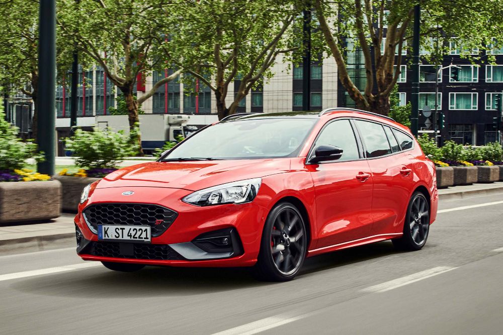 Roter Ford Focus